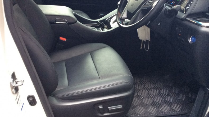 内装前方シート