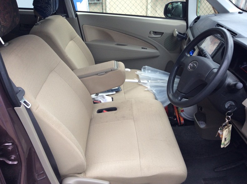 内装前方シート