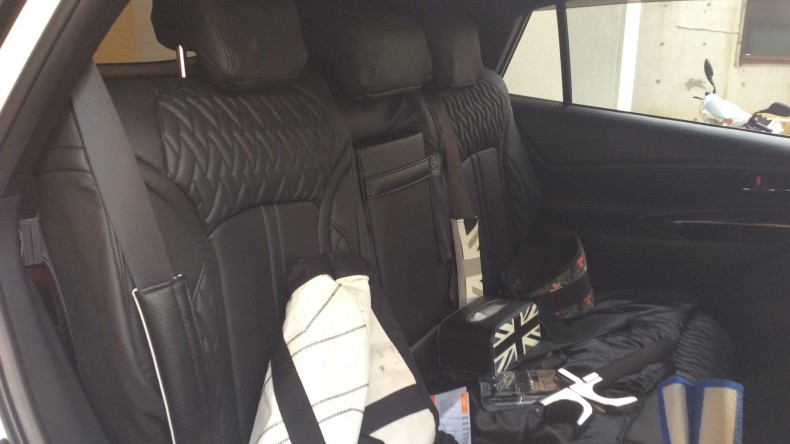 内装後方シート