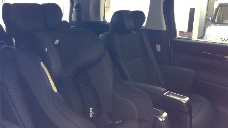 内装後方シート