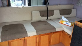 内装後方シート