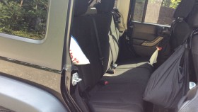 内装後方シート