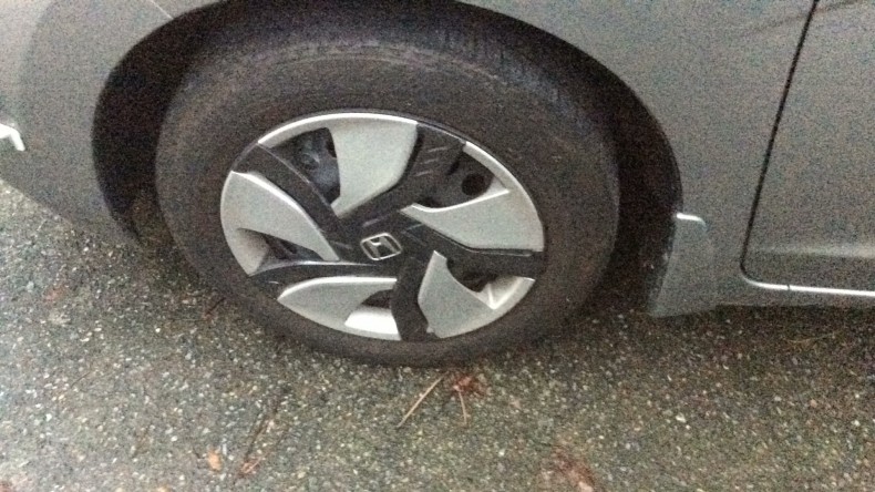 タイヤホイール前