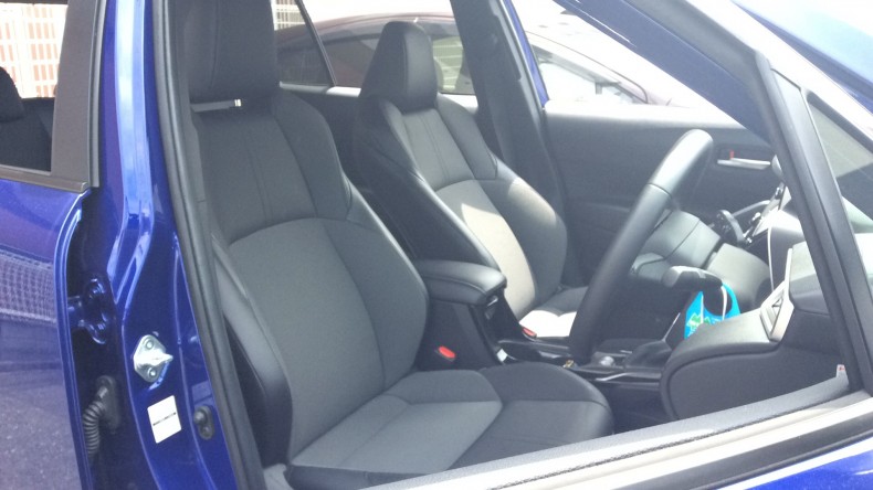 内装前方シート