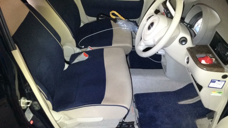 内装前方シート