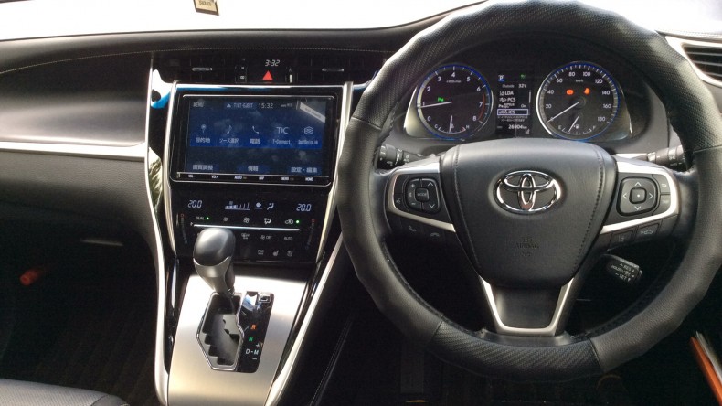 内装インパネ全体