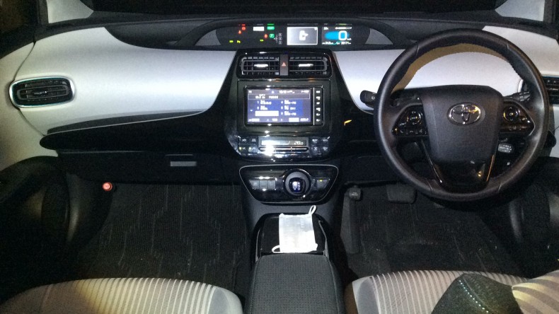 内装インパネ全体