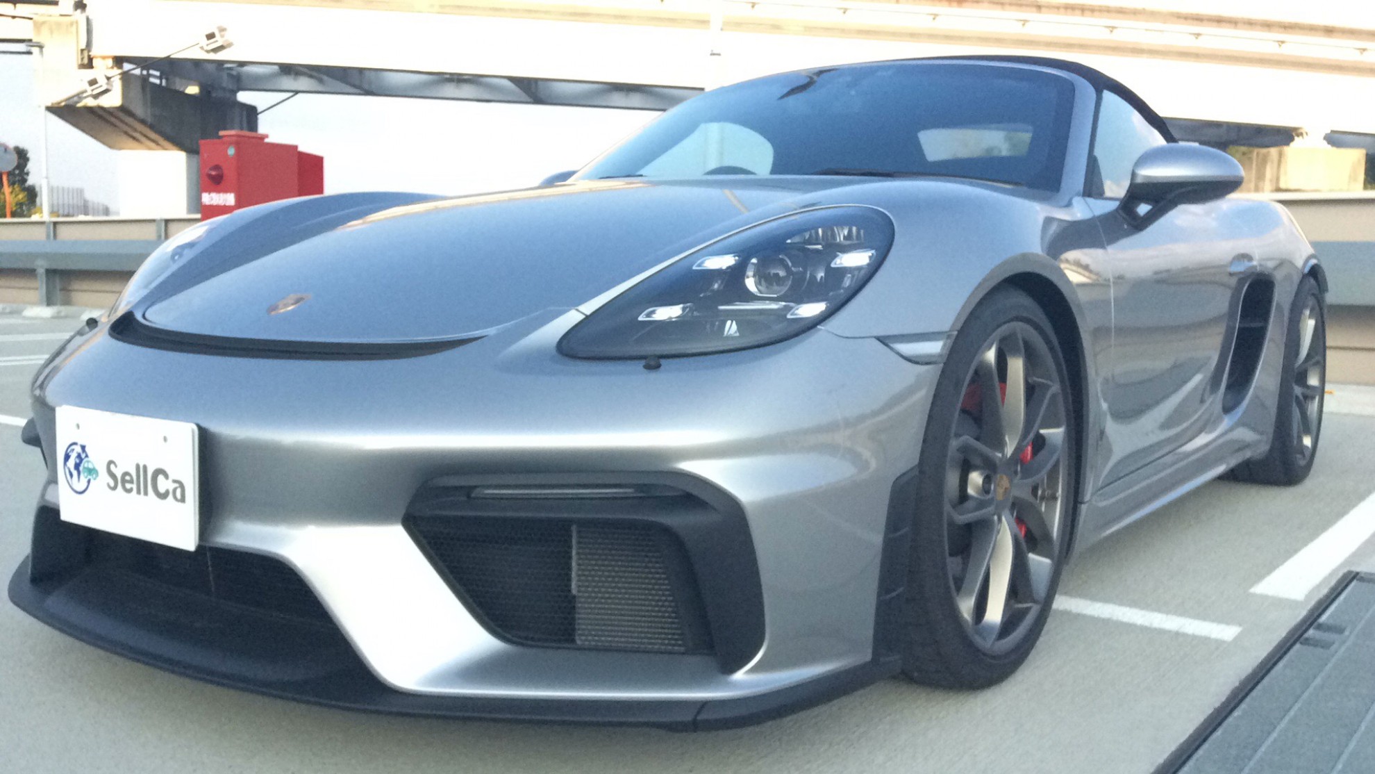 ポルシェ　７１８スパイダー ７１８スパイダーの車種サムネイル画像