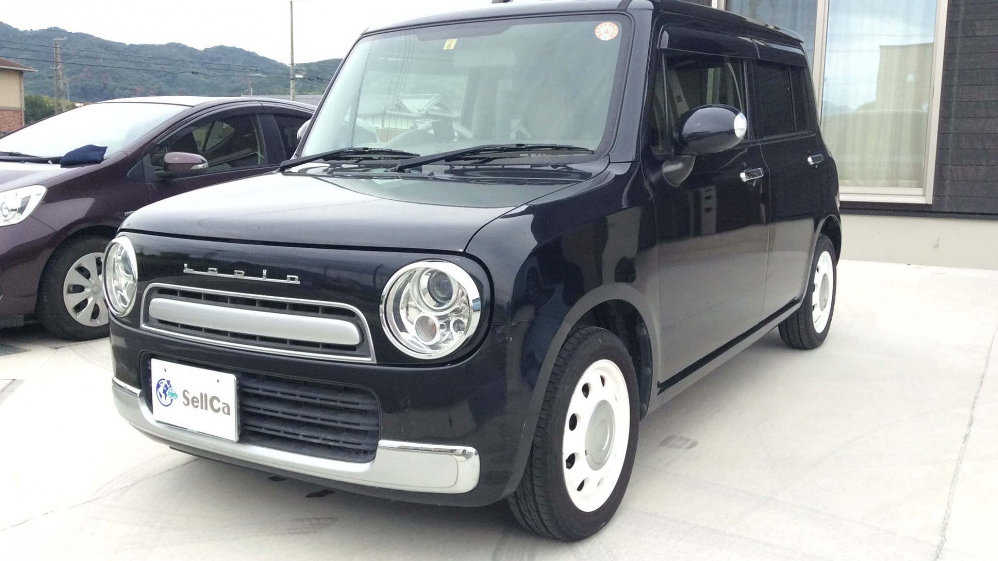 スズキ　アルトラパンショコラの車種サムネイル画像