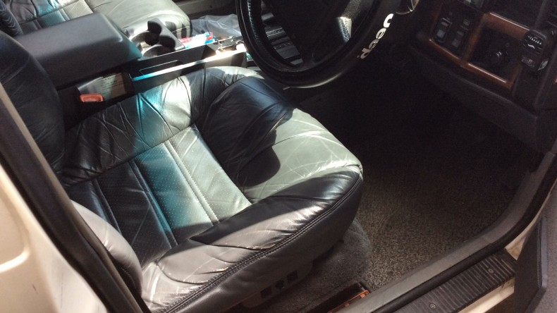 内装前方シート