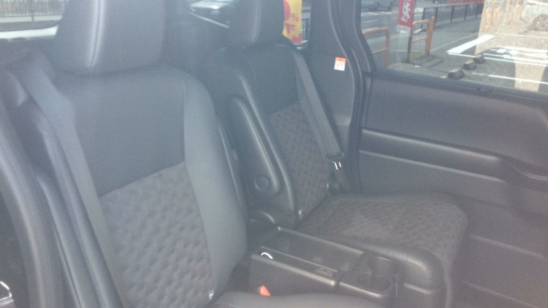 内装後方シート