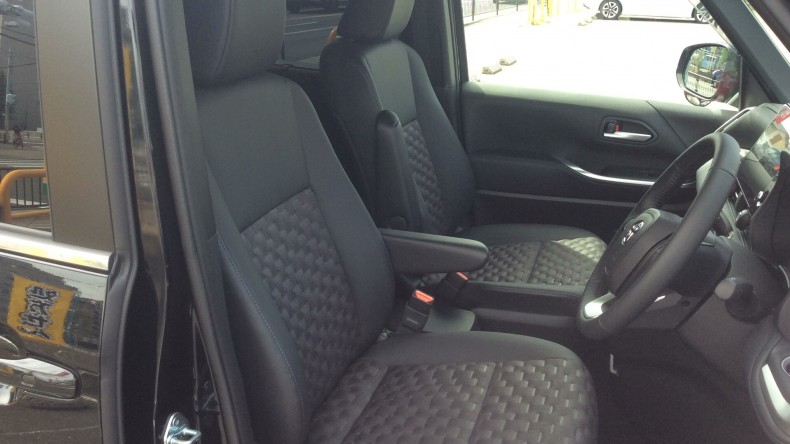 内装前方シート