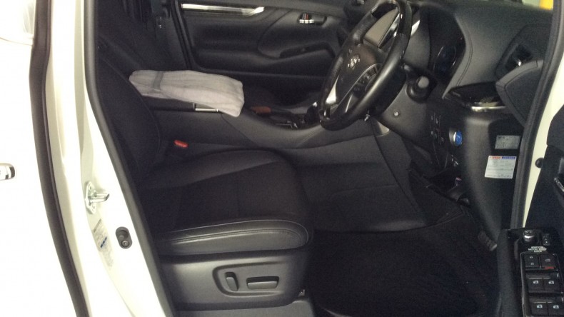 内装前方シート