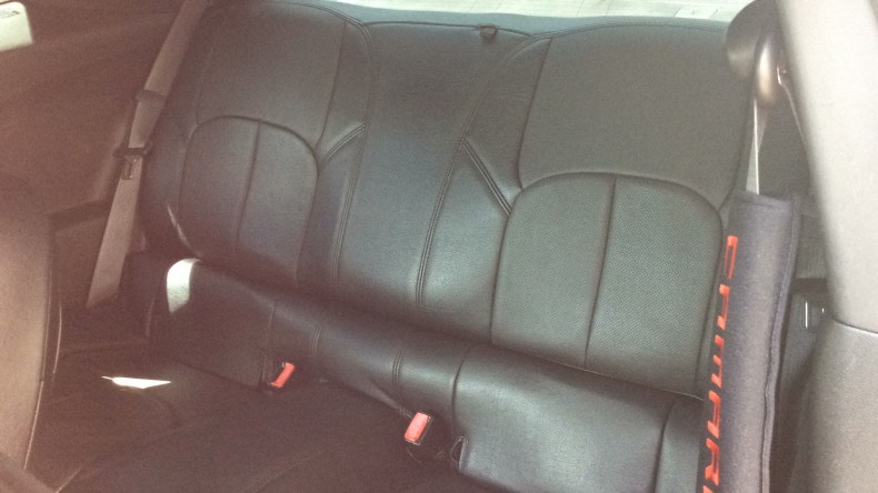 内装後方シート