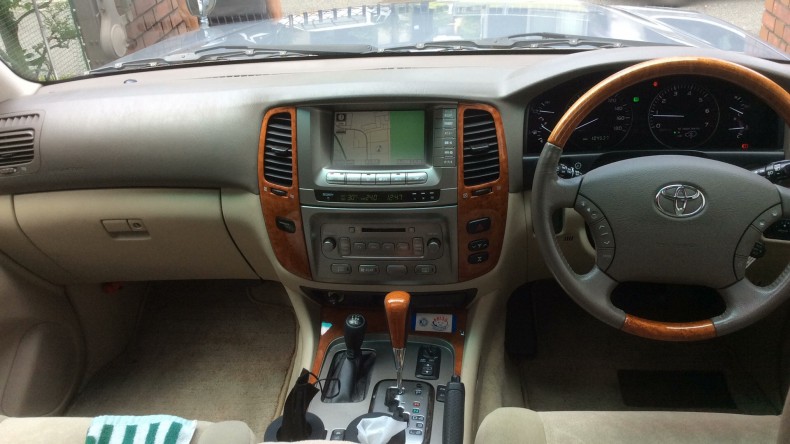 内装インパネ全体