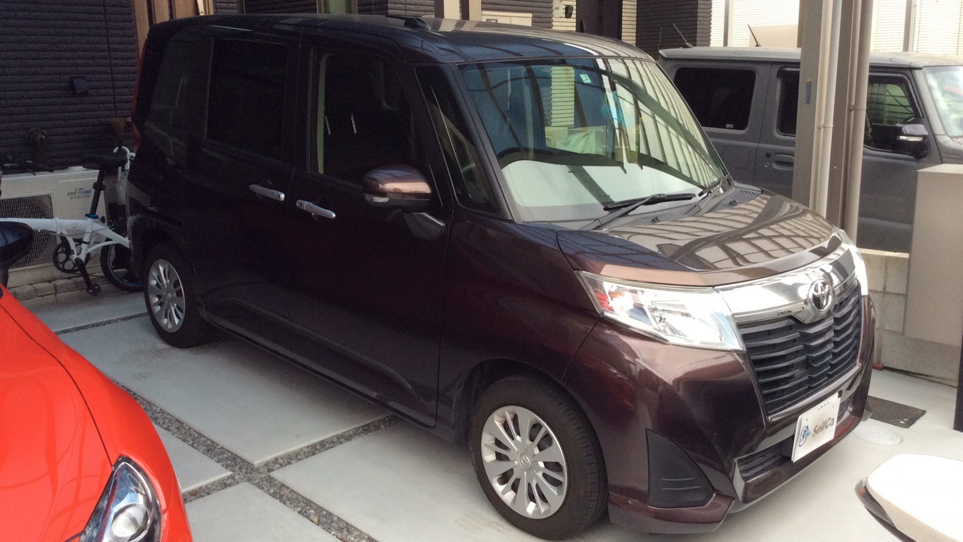 トヨタ　ルーミーの車種サムネイル画像