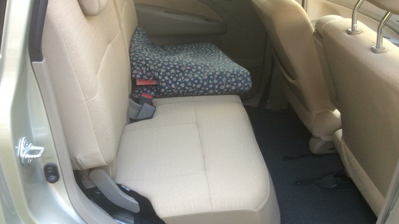 内装後方シート