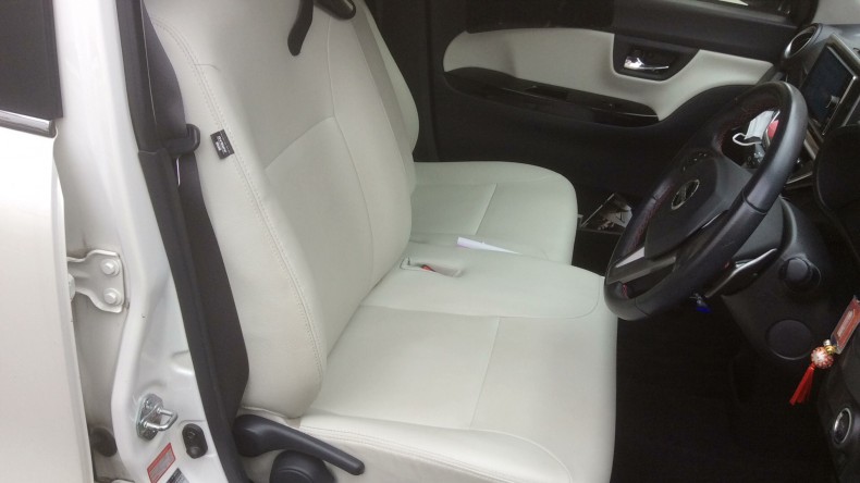 内装前方シート