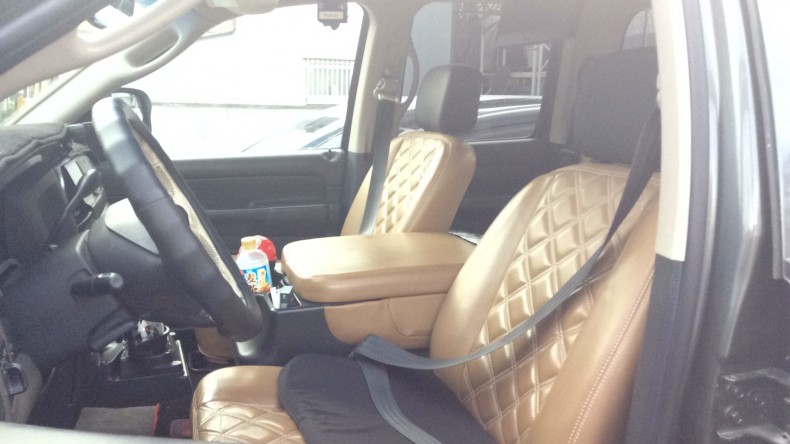 内装前方シート