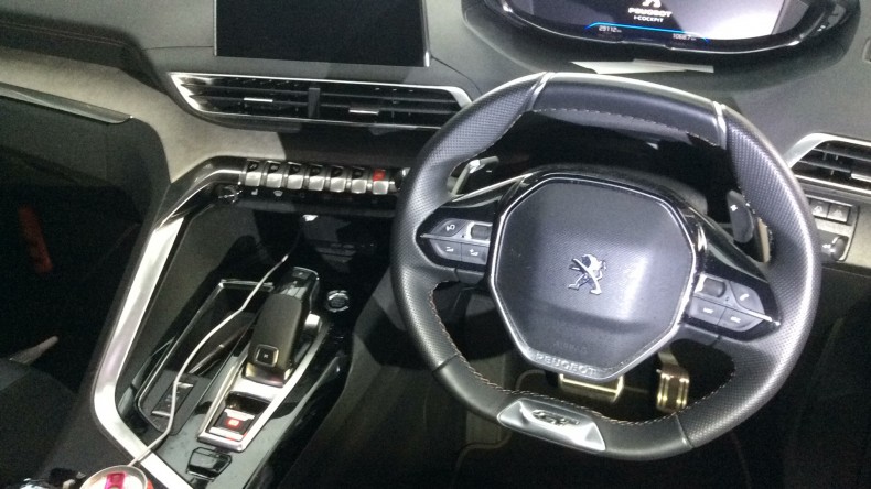 内装インパネ全体