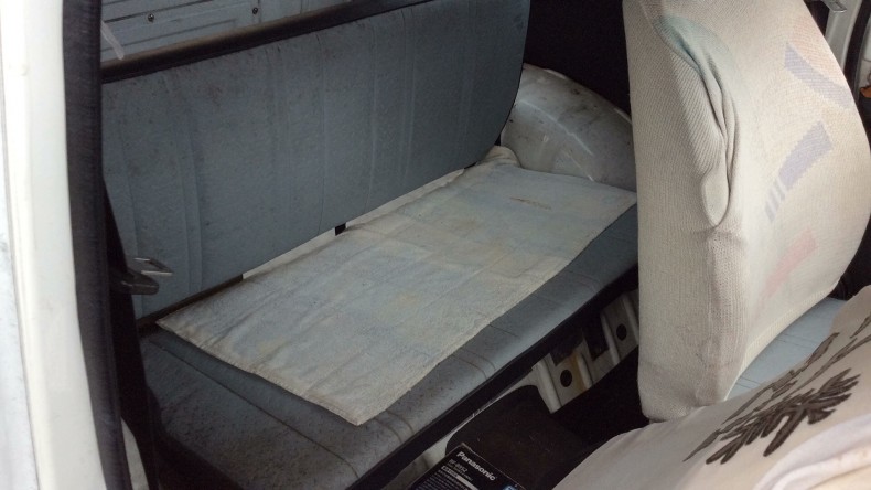 内装後方シート