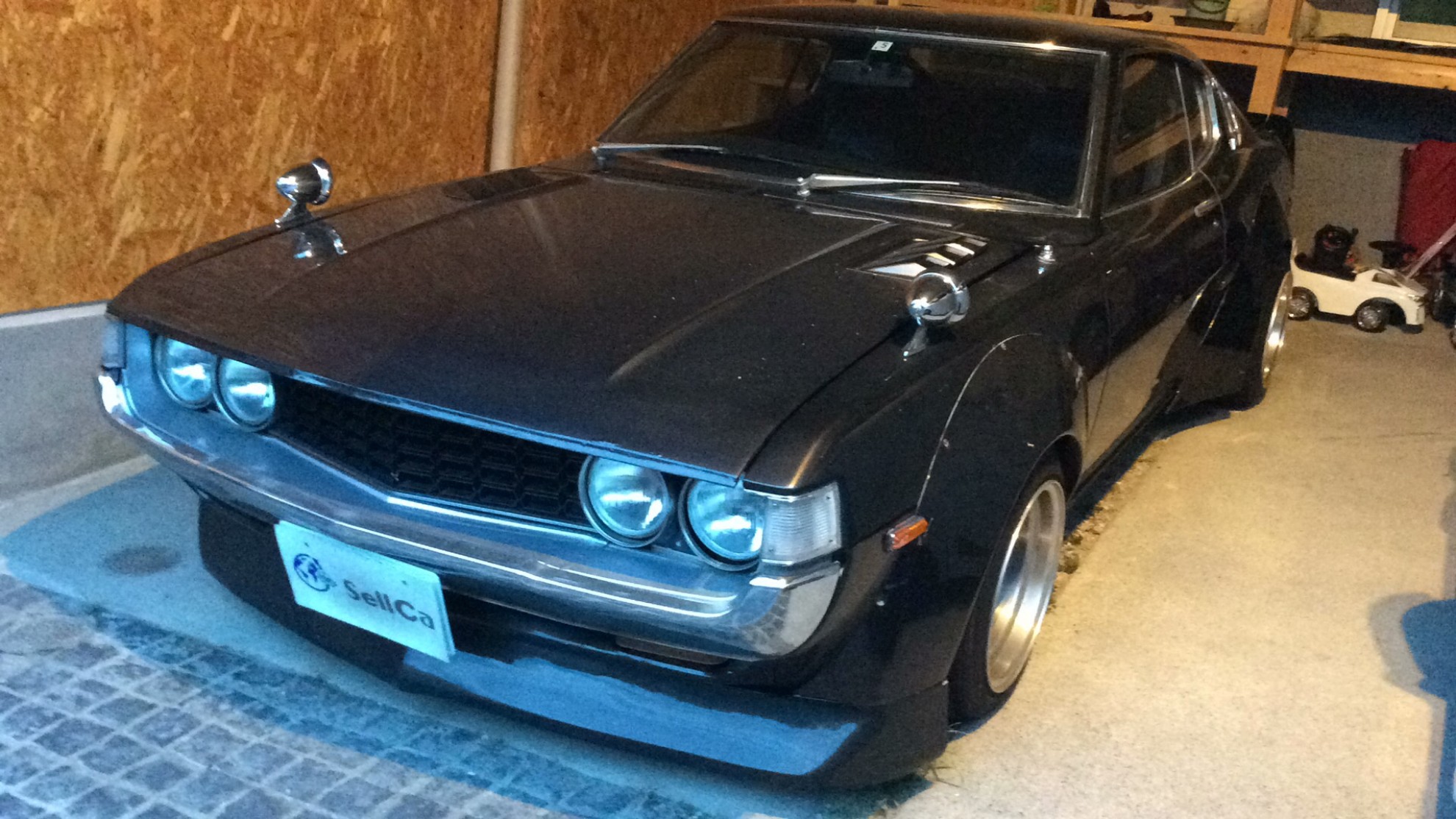 トヨタ　セリカの車種サムネイル画像