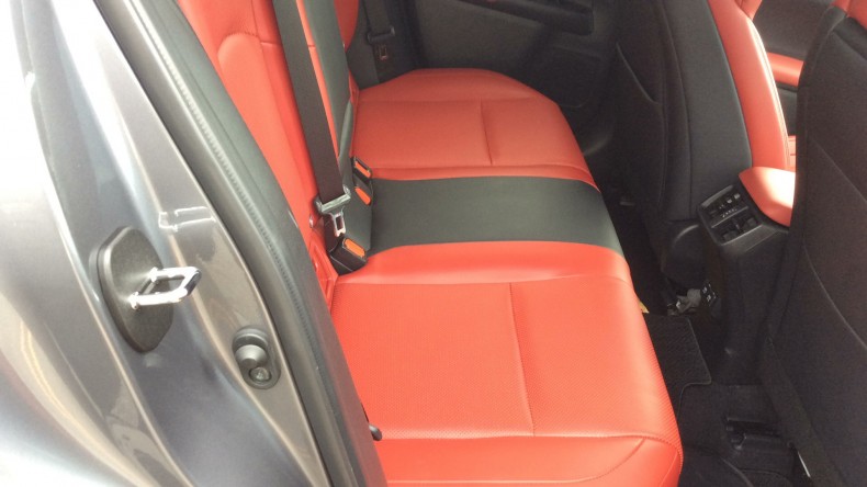 内装後方シート