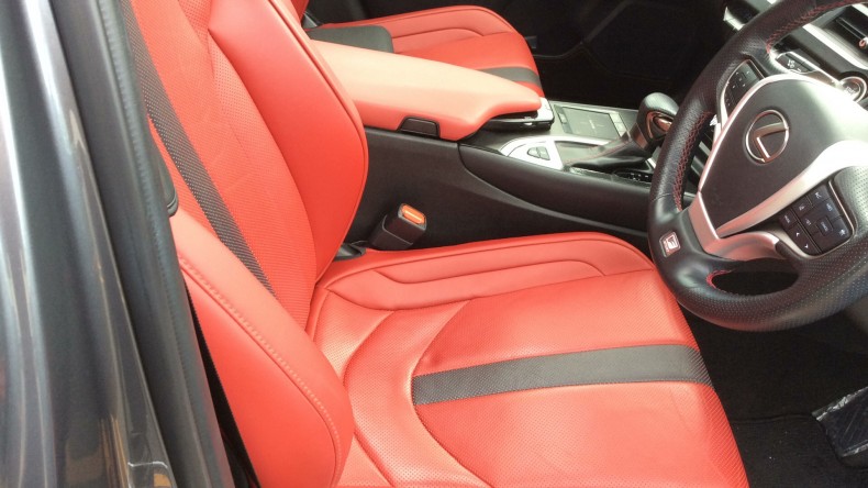 内装前方シート