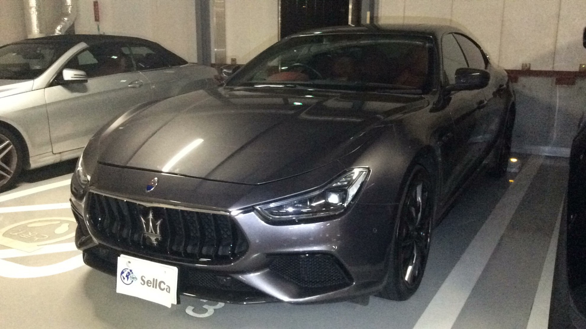 マセラティ　ギブリの車種サムネイル画像