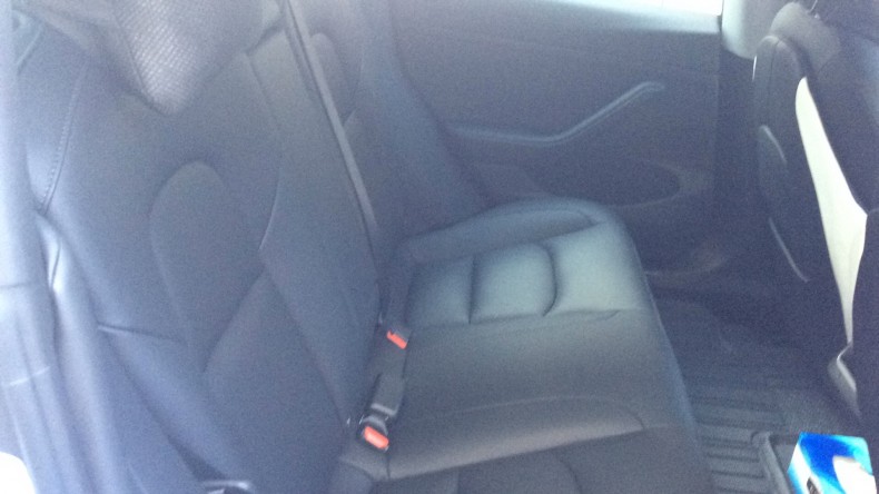 内装後方シート