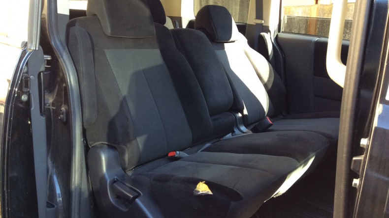 内装後方シート