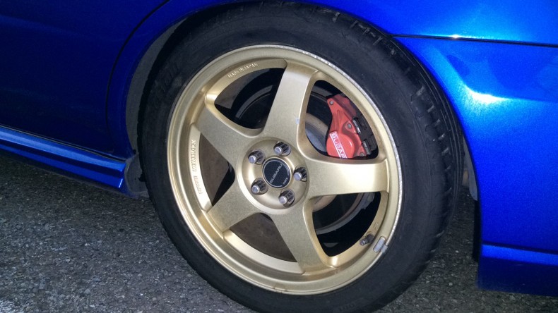 タイヤホイール前