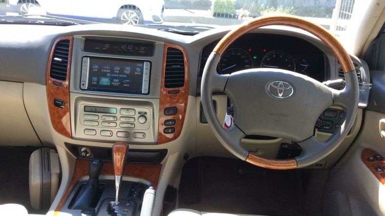 内装インパネ全体