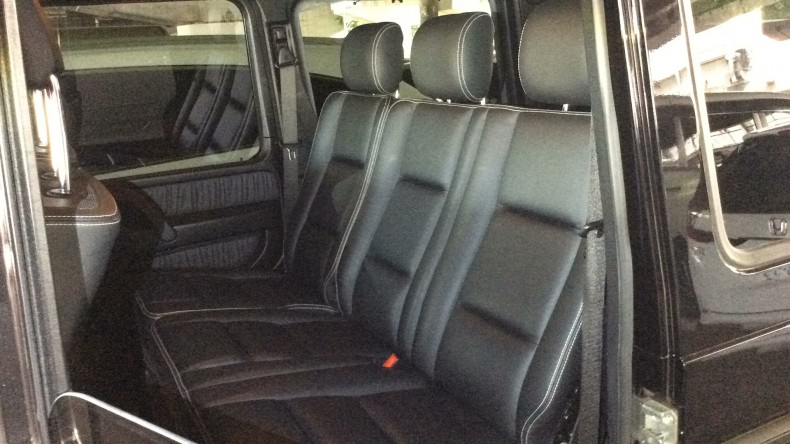 内装後方シート