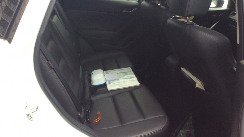 内装後方シート