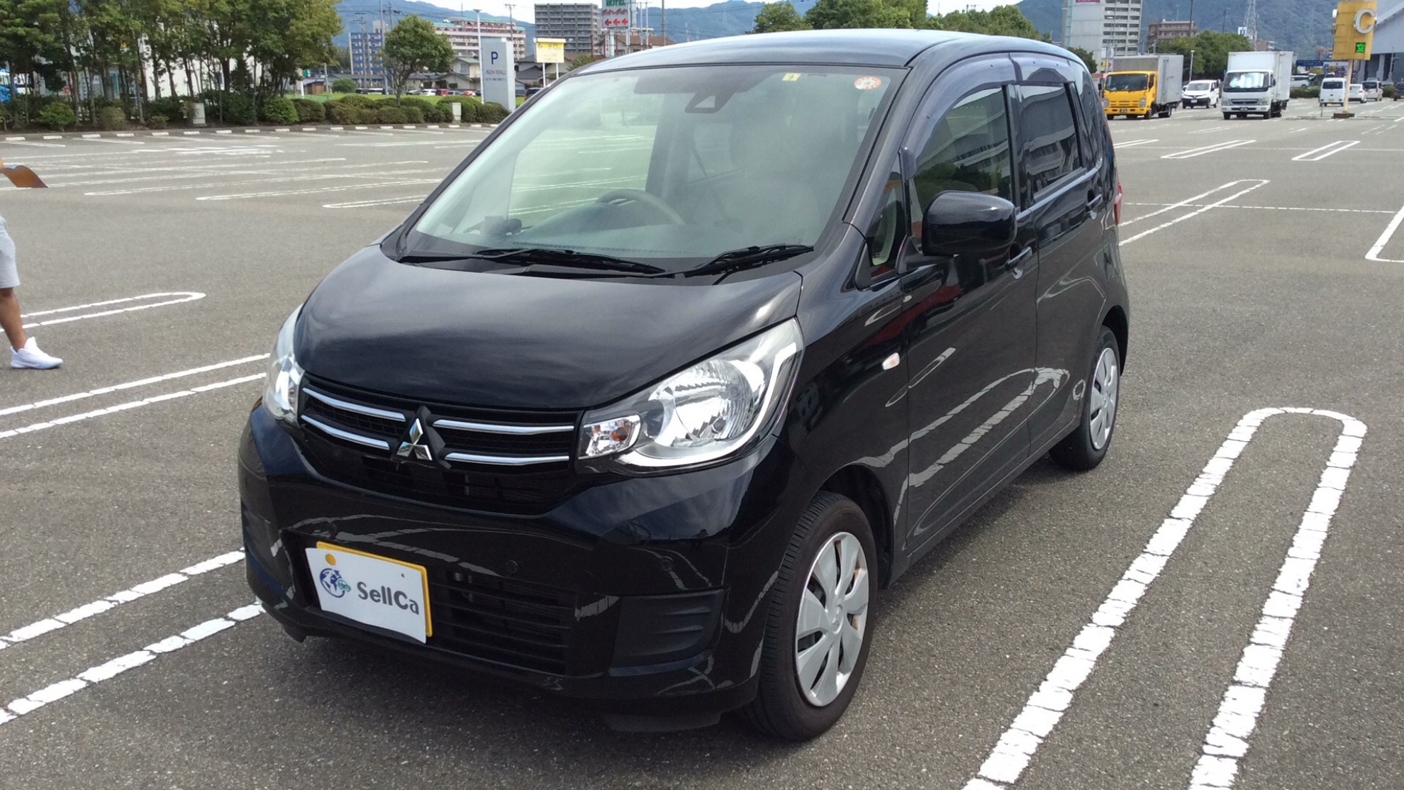 三菱 eKワゴンの車種サムネイル画像