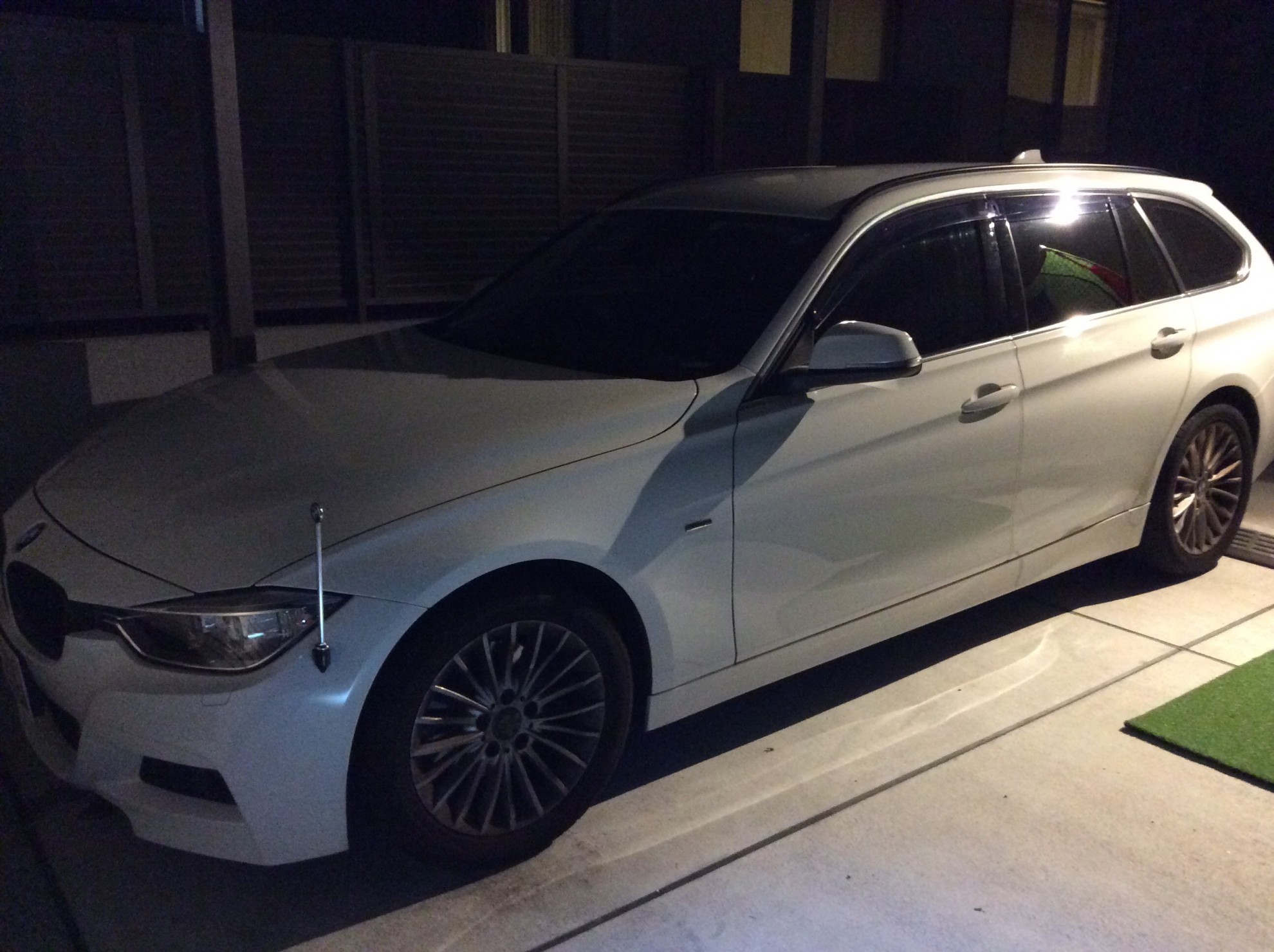 2022年9月成約の３シリーズ ３２０ｄツーリング ラグジュアリーのメイン画像