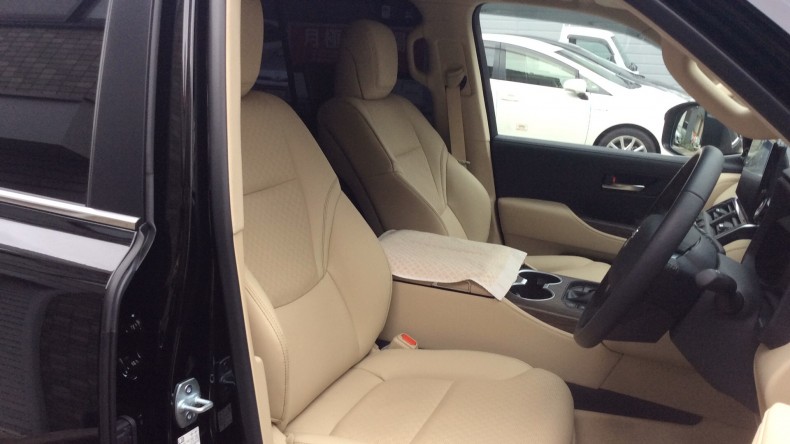 内装前方シート