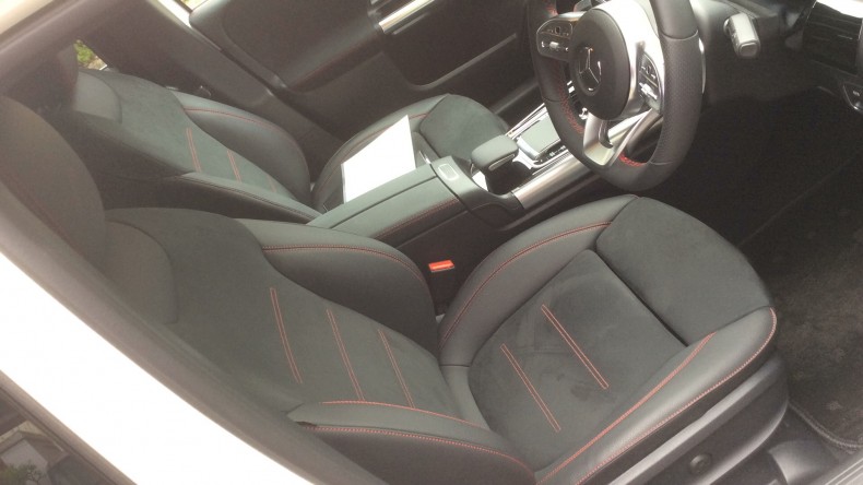 内装前方シート