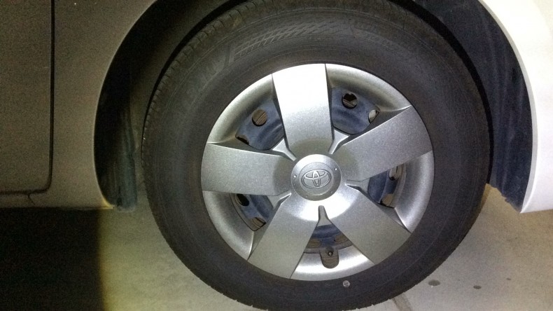 タイヤホイール前