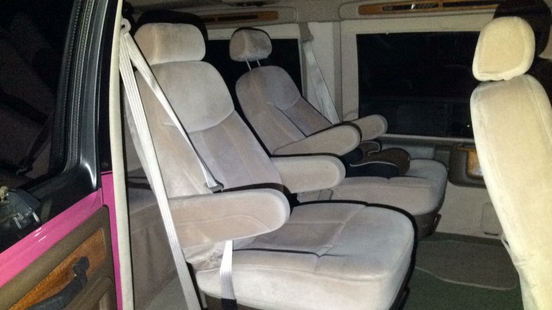 内装後方シート