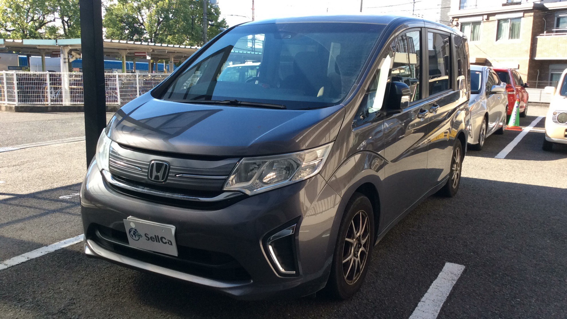 ホンダ　ステップワゴンの車種サムネイル画像