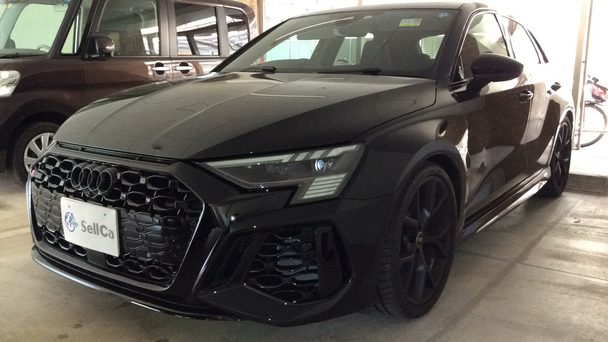 アウディ　ＲＳ３スポーツバック ベースグレードの車種サムネイル画像