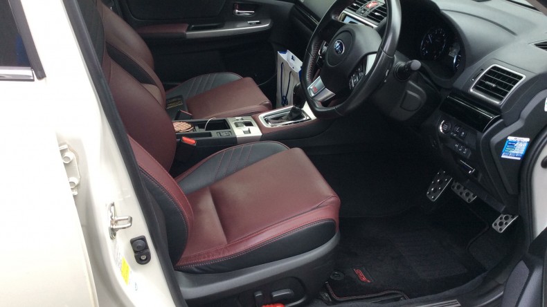 内装前方シート