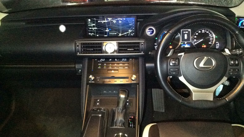 内装インパネ全体