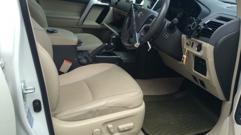 内装前方シート