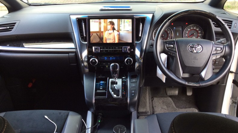 内装インパネ全体