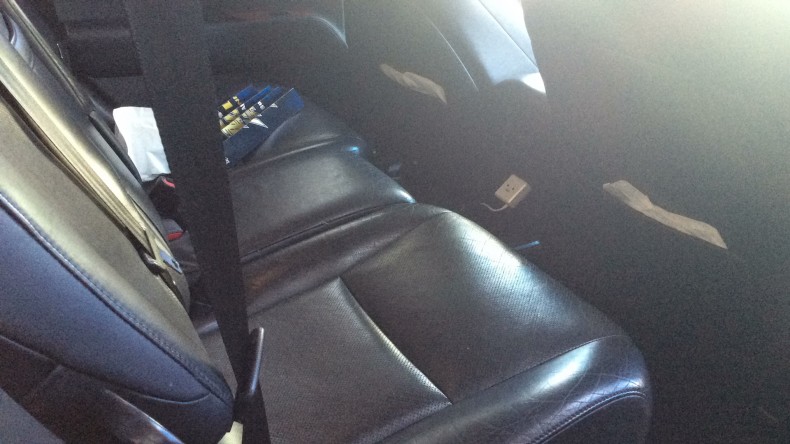 内装後方シート