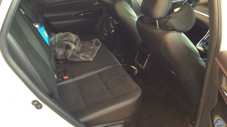 内装後方シート