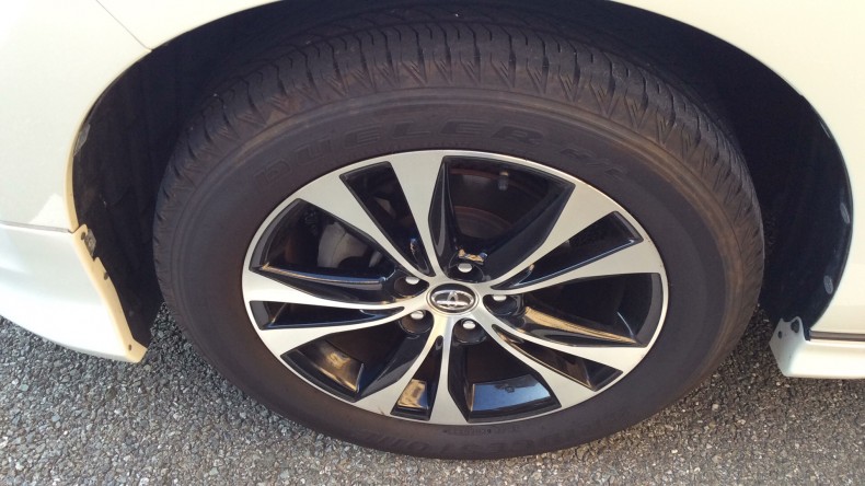 タイヤホイール前